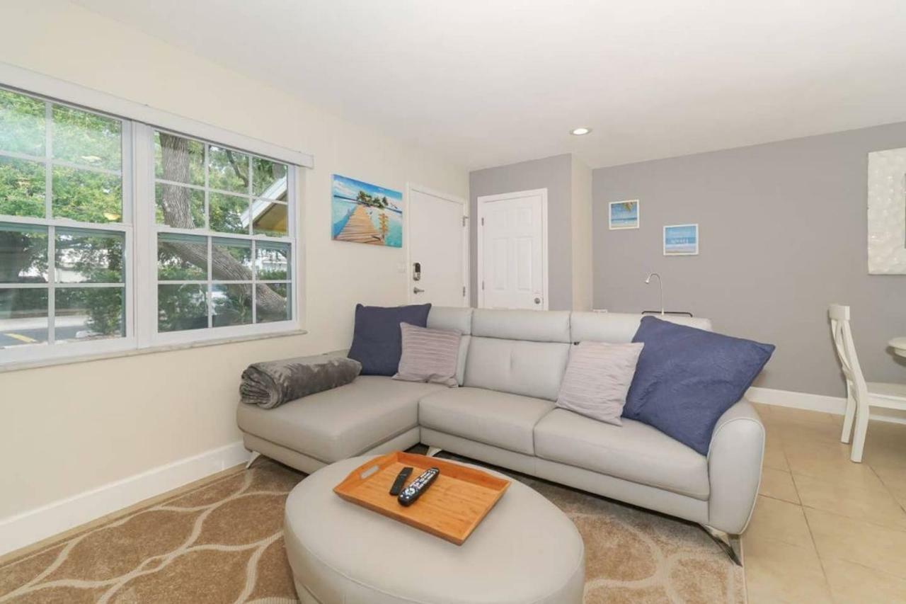 Lovely Cottage - Close To Siesta, Shops & Dining Sarasota Exteriér fotografie