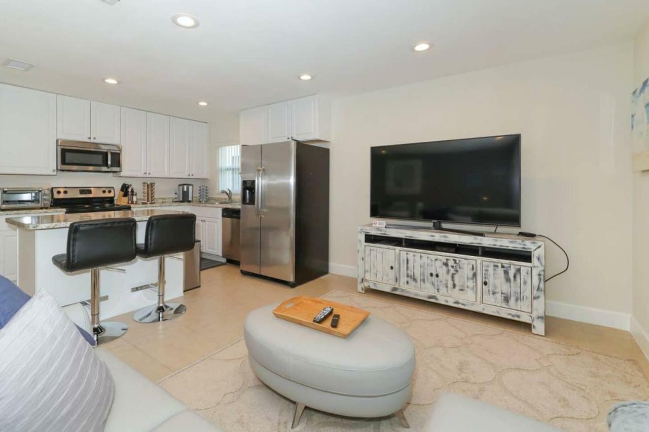 Lovely Cottage - Close To Siesta, Shops & Dining Sarasota Exteriér fotografie